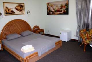 Гостиница Дон Ростов-на-Дону Люкс с кроватью размера «king-size»-2